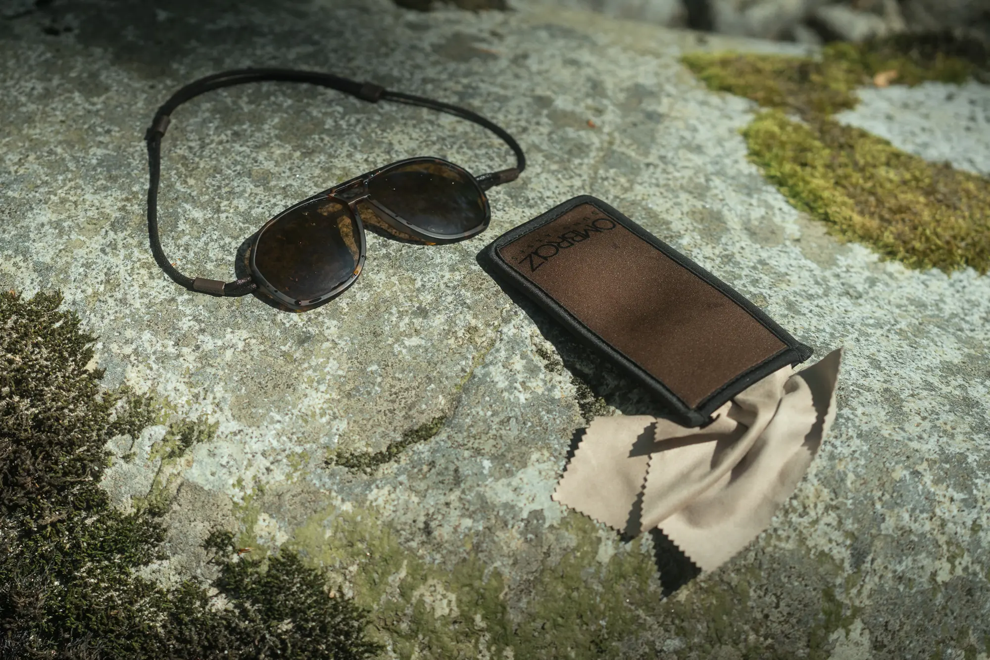 ombraz glasses with case