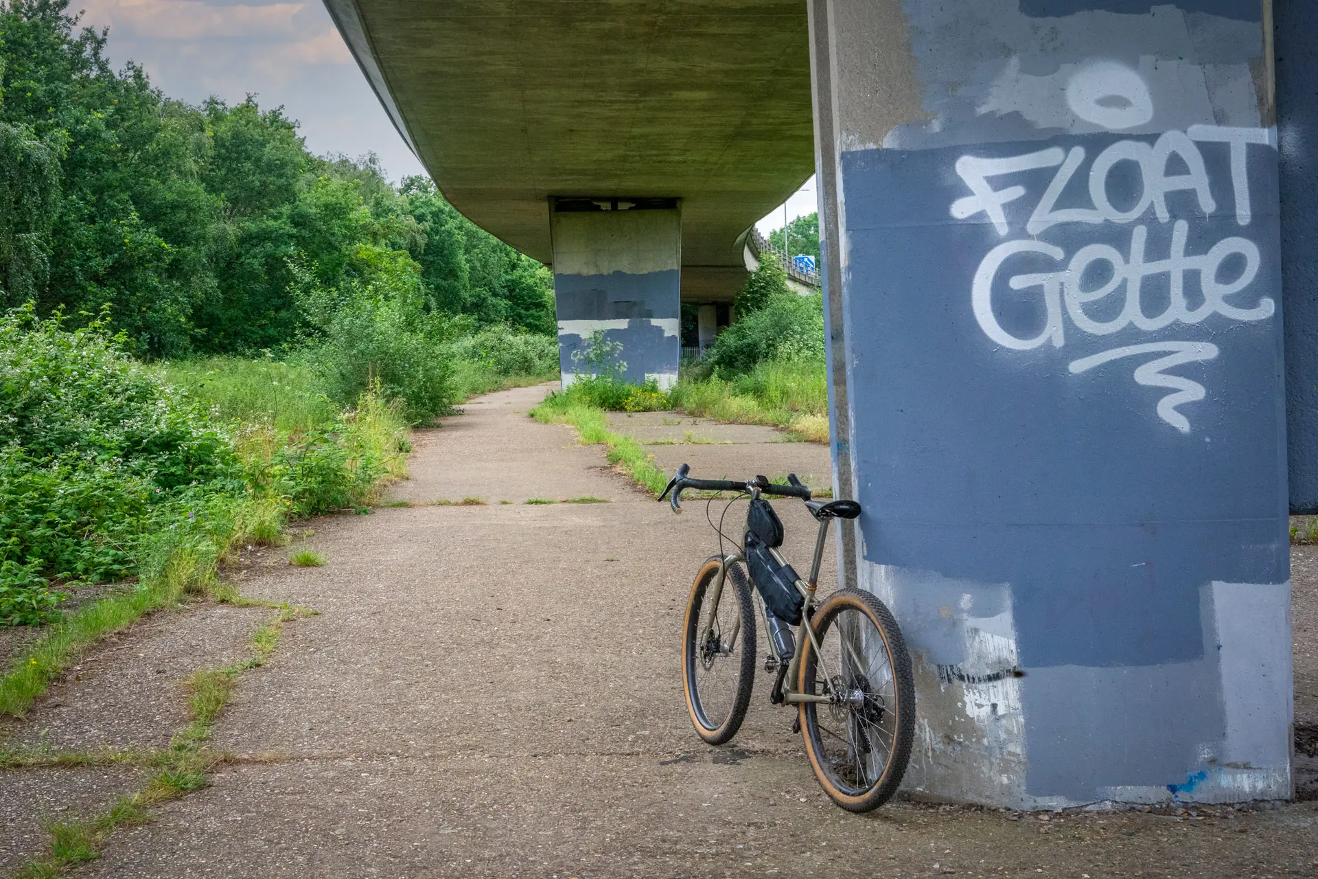 Gravel Guide London: Pavement to Pathways